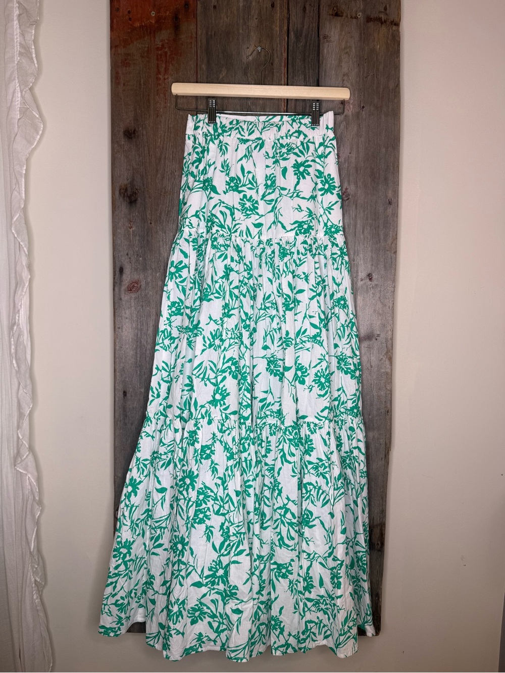 Runaway The Lablel Ayla White Maxi Skirt with Green Floral Print XS - Picture 6 of 11